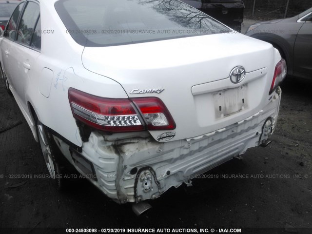 4T1BF3EK2AU525683 - 2010 TOYOTA CAMRY SE/LE/XLE 白色 照片 6