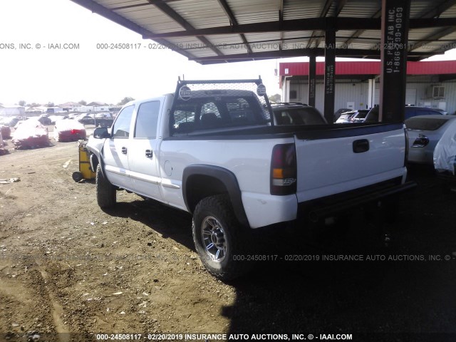 1GTGK13U12F137364 - 2002 GMC SIERRA K1500 HEAVY DUTY WHITE photo 3