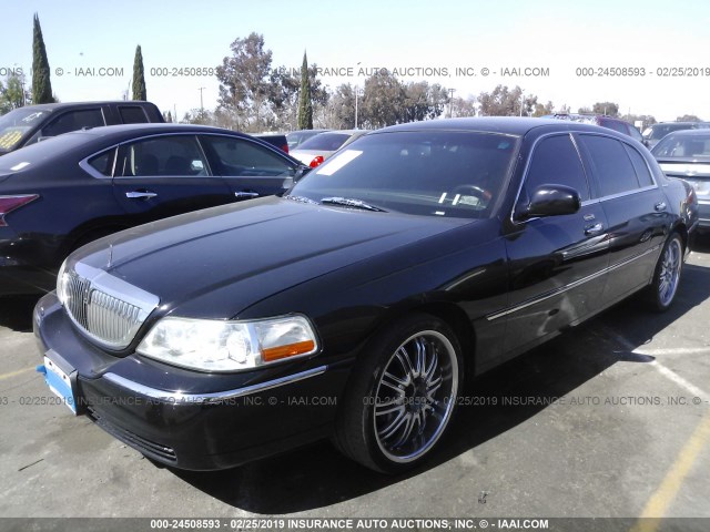 2LNBL8EV4BX756482 - 2011 LINCOLN TOWN CAR EXECUTIVE L BLACK photo 2