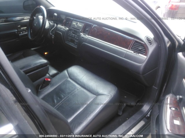 2LNBL8EV4BX756482 - 2011 LINCOLN TOWN CAR EXECUTIVE L BLACK photo 5