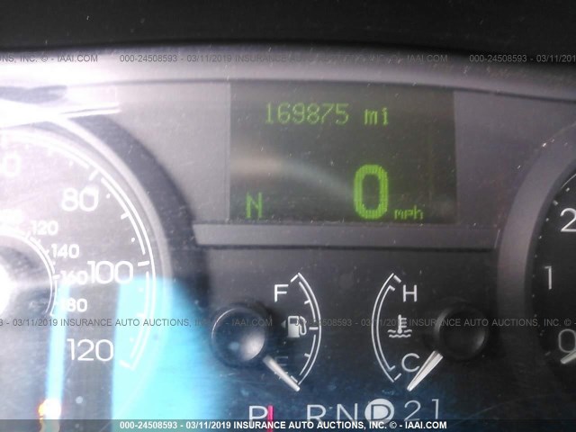 2LNBL8EV4BX756482 - 2011 LINCOLN TOWN CAR EXECUTIVE L BLACK photo 7