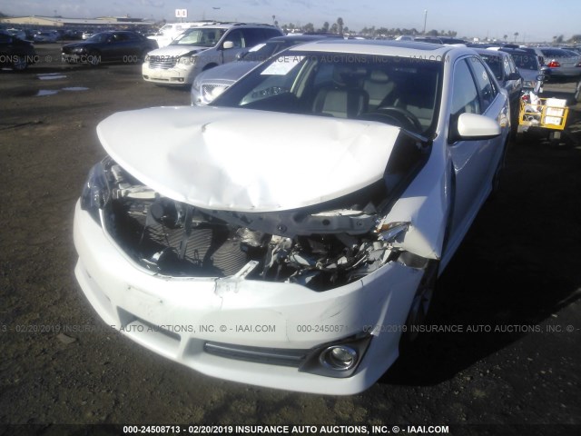 4T1BF1FK8CU623218 - 2012 TOYOTA CAMRY SE/LE/XLE 白色 照片 6