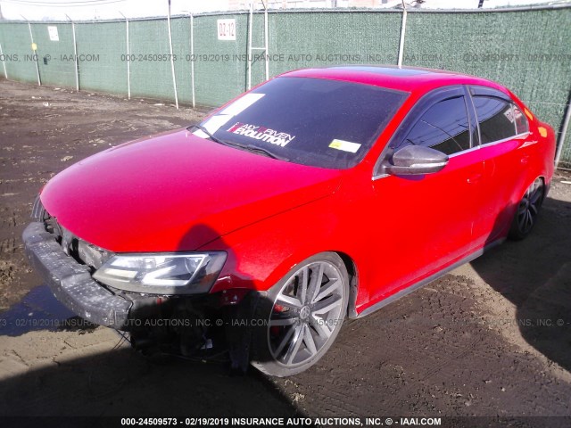 3VW4A7AJ4DM239856 - 2013 VOLKSWAGEN JETTA GLI RED photo 2