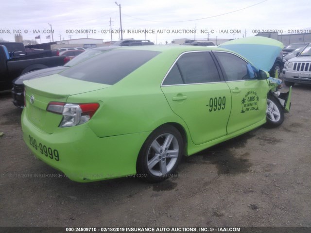 4T1BF1FKXCU067350 - 2012 TOYOTA CAMRY SE/LE/XLE 绿色 照片 4