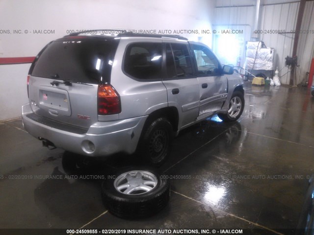 1GKDT13S152276103 - 2005 GMC ENVOY SILVER photo 4