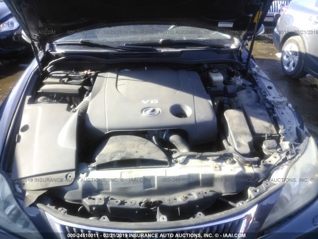 JTHCF5C21A5039141 - 2010 LEXUS IS 250 GRAY photo 10