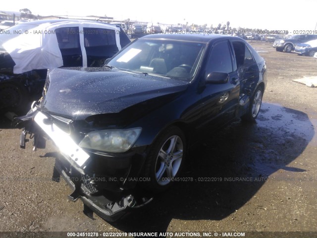 JTHBD192950097261 - 2005 LEXUS IS 300 BLACK photo 2