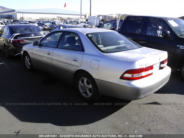 JT8BF28G6Y0238482 - 2000 LEXUS ES 300 SILVER photo 3