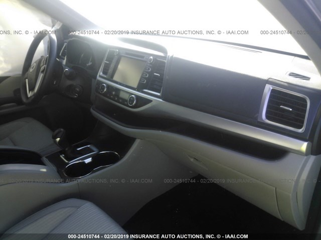 5TDZKRFH0GS183894 - 2016 TOYOTA HIGHLANDER LE/LE PLUS SILVER photo 5