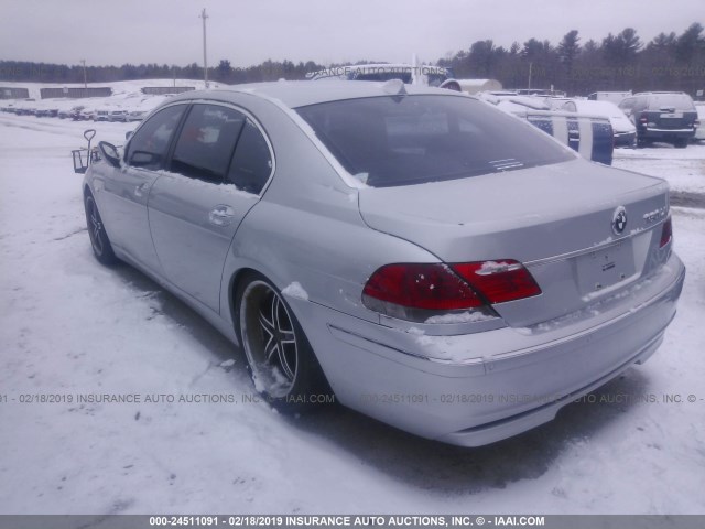 WBAHN83527DT65662 - 2007 BMW 750 SILVER photo 3