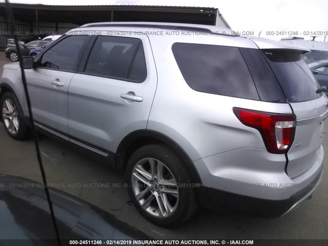 1FM5K7D86GGB11514 - 2016 FORD EXPLORER XLT SILVER photo 3