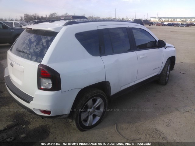 1C4NJCBA8GD568154 - 2016 JEEP COMPASS SPORT WHITE photo 4