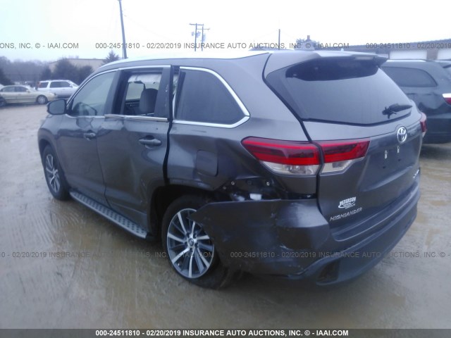 5TDJZRFH2HS455663 - 2017 TOYOTA HIGHLANDER SE/XLE GRAY photo 3