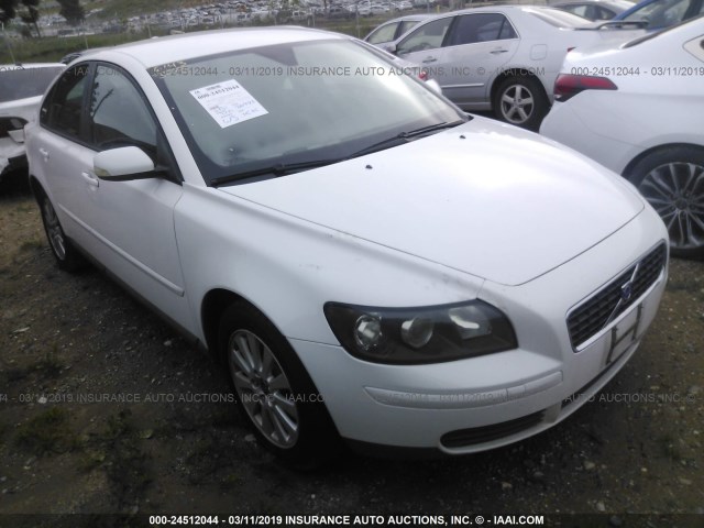 YV1MS390352100941 - 2005 VOLVO S40 2.4I WHITE photo 1