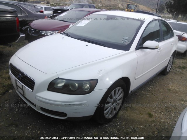 YV1MS390352100941 - 2005 VOLVO S40 2.4I WHITE photo 2