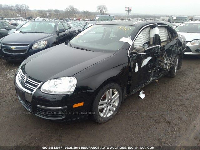 3VWAL7AJ1AM160248 - 2010 VOLKSWAGEN JETTA TDI BLACK photo 2