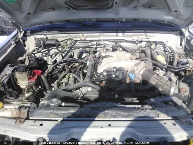 5N1ED28Y22C565315 - 2002 NISSAN XTERRA XE/SE SILVER photo 10