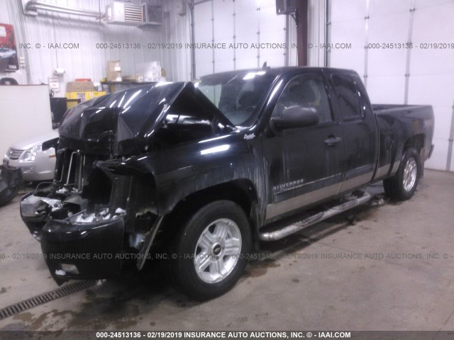 1GCEK29019Z288358 - 2009 CHEVROLET SILVERADO K1500 LT BLACK photo 2