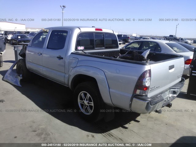 3TMJU4GN3BM124118 - 2011 TOYOTA TACOMA DOUBLE CAB PRERUNNER SILVER photo 3