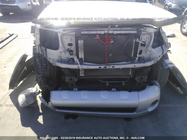 3TMJU4GN3BM124118 - 2011 TOYOTA TACOMA DOUBLE CAB PRERUNNER SILVER photo 6