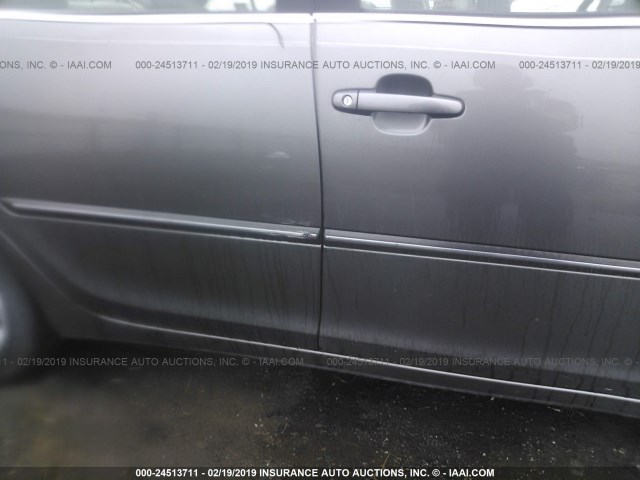 JTDBF32K520021081 - 2002 TOYOTA CAMRY LE/XLE/SE BEIGE photo 6