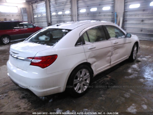 1C3CCBAB5DN669653 - 2013 CHRYSLER 200 LX WHITE photo 4