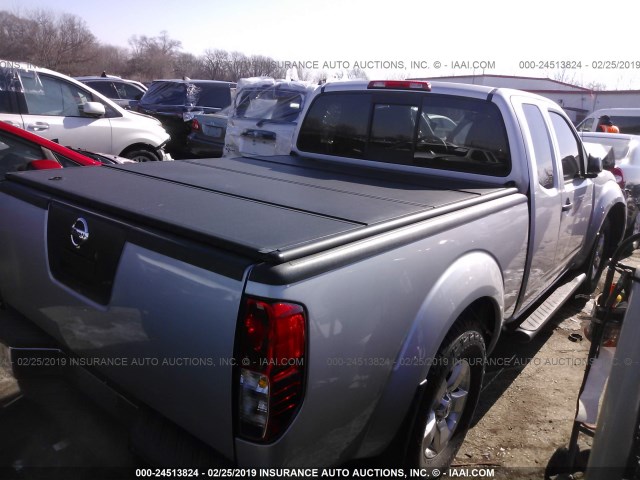 1N6AD0CU1CC413195 - 2012 NISSAN FRONTIER SV/PRO-4X SILVER photo 4