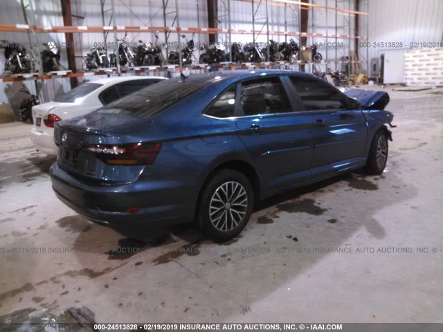 3VWC57BU2KM008329 - 2019 VOLKSWAGEN JETTA S/SE/R-LINE BLUE photo 4