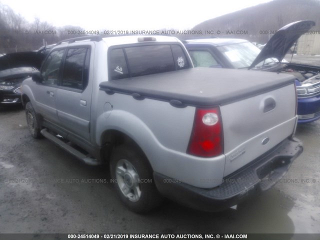 1FMZU67E32UB94790 - 2002 FORD EXPLORER SPORT TR  SILVER photo 3