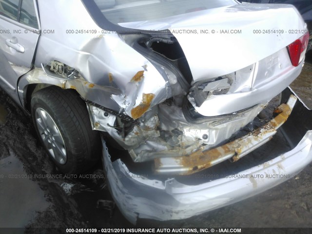 1HGCM56313A112645 - 2003 HONDA ACCORD LX SILVER photo 6