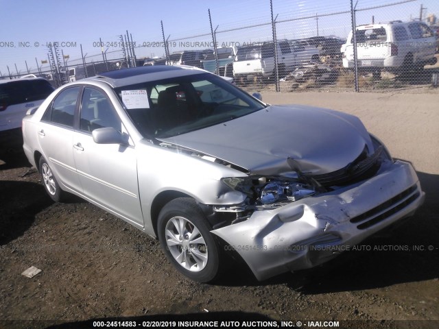 4T1BE32K24U869493 - 2004 TOYOTA CAMRY LE/XLE/SE SILVER photo 1