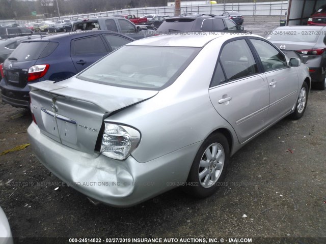 4T1BE32K94U895735 - 2004 TOYOTA CAMRY LE/XLE/SE SILVER photo 4