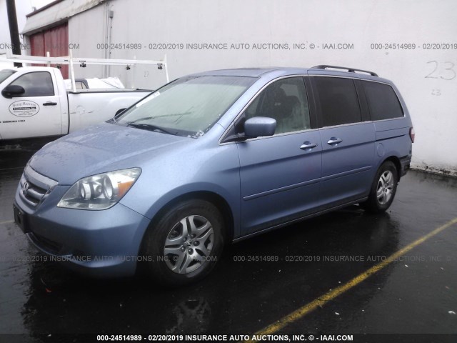 5FNRL38695B080786 - 2005 HONDA ODYSSEY EXL BLUE photo 2