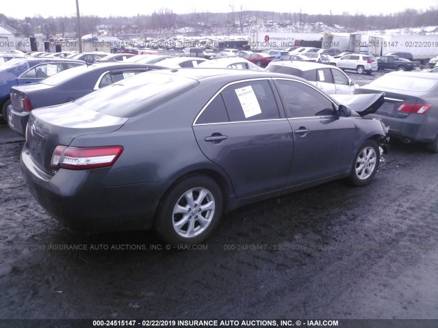 4T1BF3EK1BU627817 - 2011 TOYOTA CAMRY SE/LE/XLE GRAY photo 4