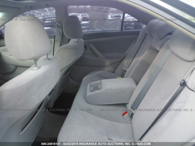 4T1BF3EK1BU627817 - 2011 TOYOTA CAMRY SE/LE/XLE GRAY photo 8