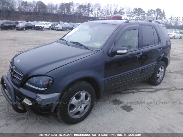 4JGAB54E93A385831 - 2003 MERCEDES-BENZ ML 320 BLACK photo 2