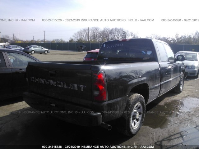 1GCEC19V26Z252032 - 2006 CHEVROLET SILVERADO C1500 BLACK photo 4