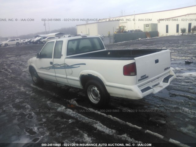 1GTCS1943VK506811 - 1997 GMC SONOMA WHITE photo 3