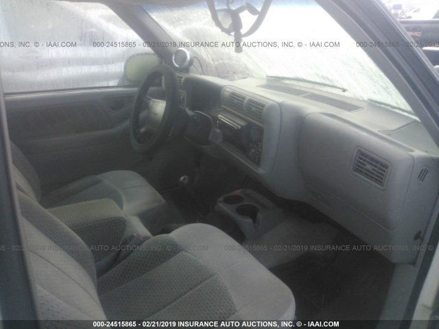 1GTCS1943VK506811 - 1997 GMC SONOMA WHITE photo 5