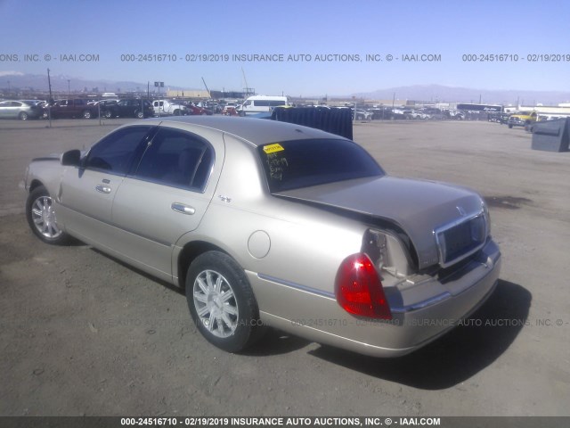 1LNHM82WX7Y613998 - 2007 LINCOLN TOWN CAR SIGNATURE LIMITED GOLD photo 3