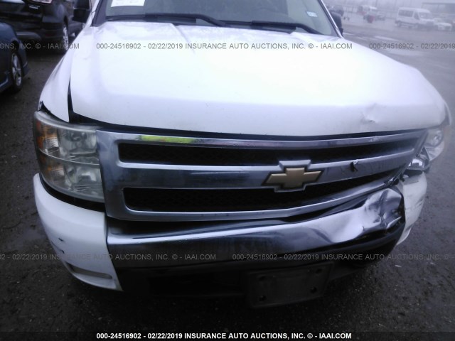 2GCEC13J871502020 - 2007 CHEVROLET SILVERADO C1500 CREW CAB WHITE photo 6