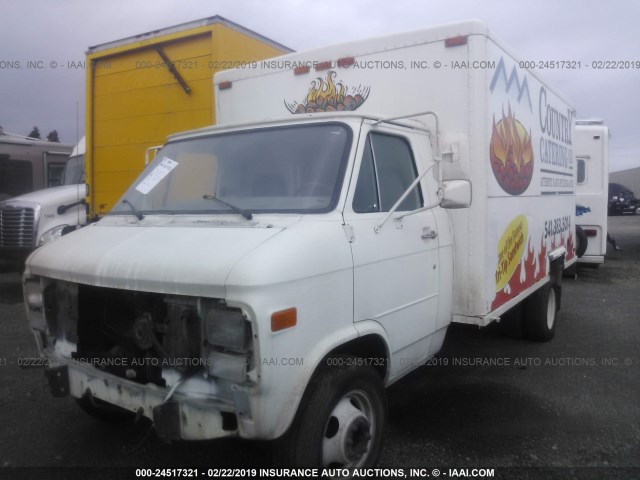 2GBHG31K8L4129924 - 1990 CHEVROLET G30 WHITE photo 2