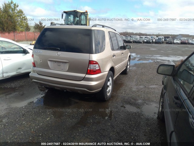 4JGAB54E52A338746 - 2002 MERCEDES-BENZ ML GOLD photo 4