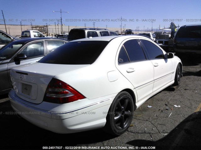 WDBRF52H86F823401 - 2006 MERCEDES-BENZ C GENERATION 2006 230 WHITE photo 4