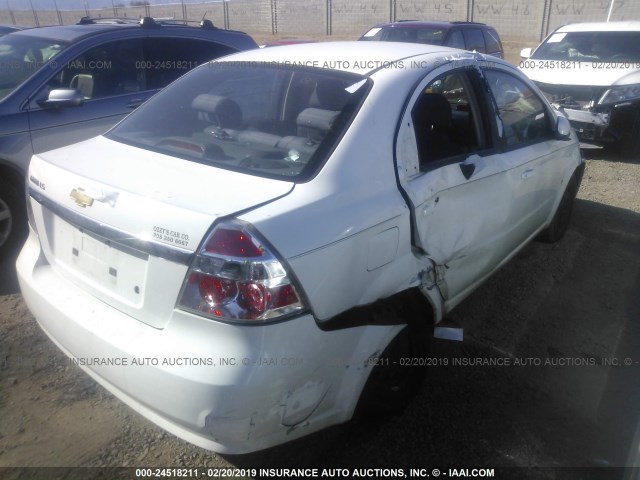 KL1TD566X7B121635 - 2007 CHEVROLET AVEO LS WHITE photo 4