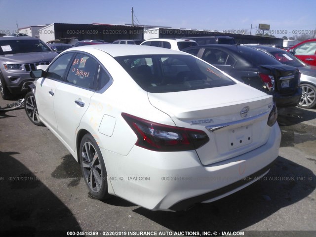 1N4AL3AP0HC498239 - 2017 NISSAN ALTIMA 2.5/S/SV/SL/SR WHITE photo 3