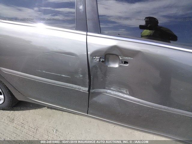 4T1BE32K44U855661 - 2004 TOYOTA CAMRY LE/XLE/SE GRAY photo 6