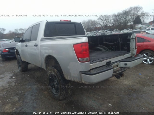 1N6AA07C78N325399 - 2008 NISSAN TITAN XE/SE/LE/PRO-4X SILVER photo 3