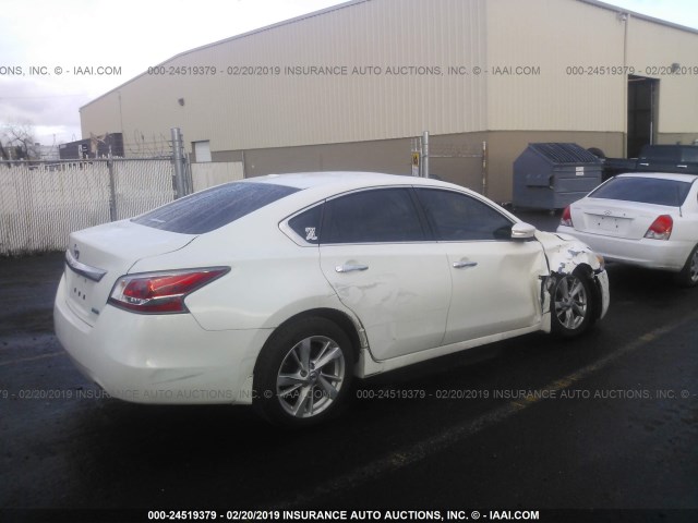 1N4AL3AP7EN208708 - 2014 NISSAN ALTIMA 2.5/S/SV/SL WHITE photo 4