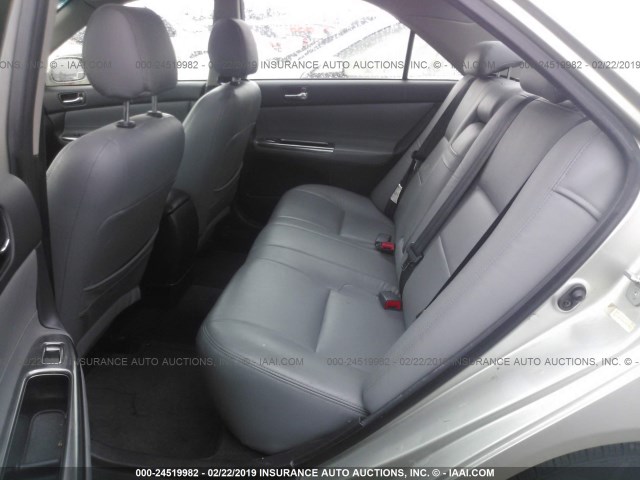 JTDBE32K820089510 - 2002 TOYOTA CAMRY LE/XLE/SE SILVER photo 8